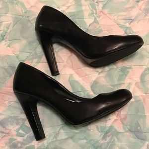 Jessica Simpson Heels